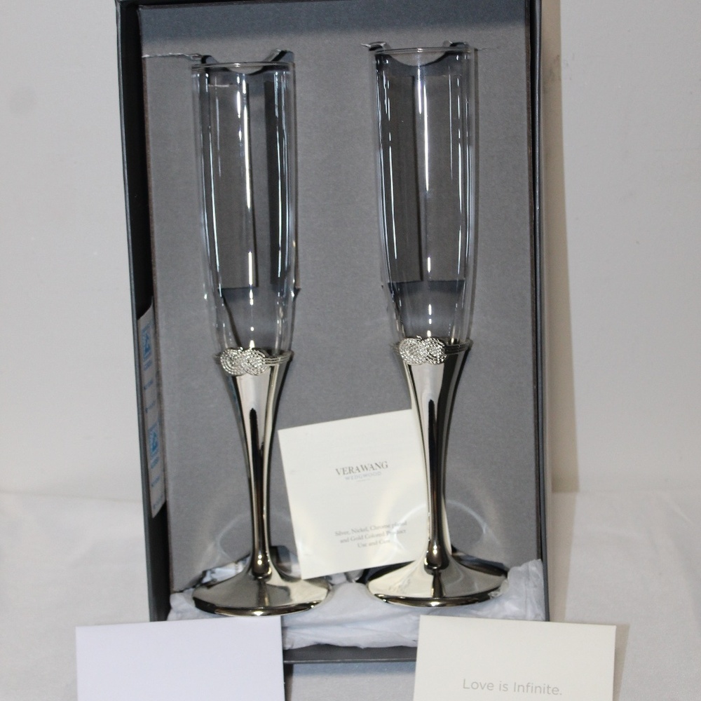 Vera Wang Wegwood Infinity Toasting Flute Pair Silver Plated Glasses.  Set of 2